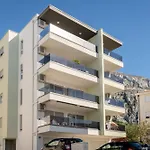 Luxury Adri With 2 Parking Spots Апартаменти Макарська