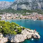 Luxury Adri With 2 Parking Spots