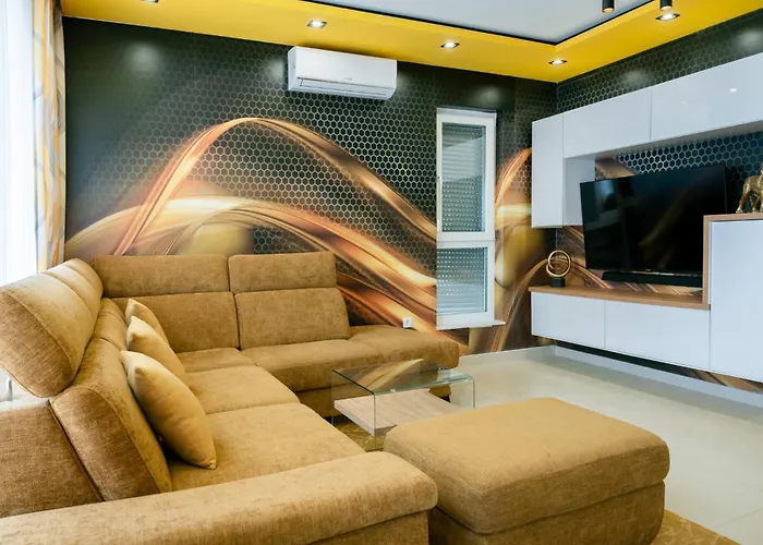 Luxury Adri With 2 Parking Spots Makarska