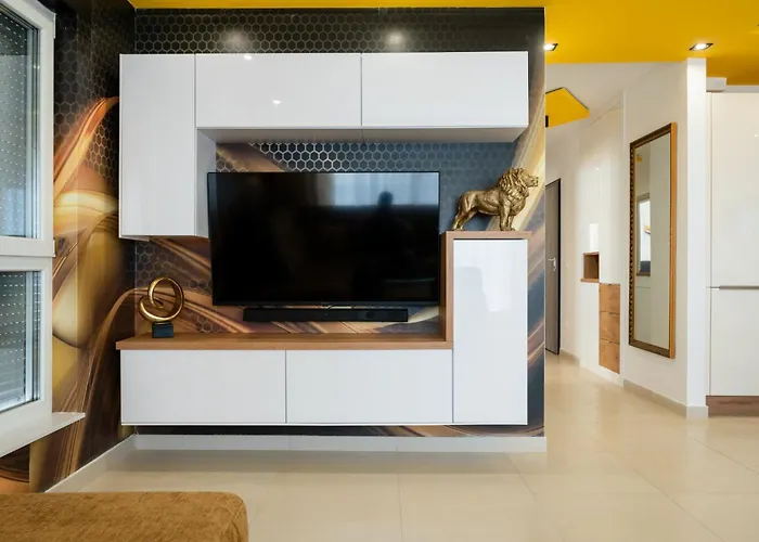 Luxury Adri With 2 Parking Spots Apartment Makarska