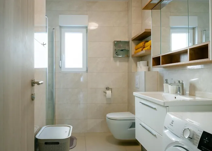 Luxury Adri With 2 Parking Spots Apartment Makarska