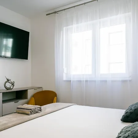 Appartamento Luxury Adri With 2 Parking Spots